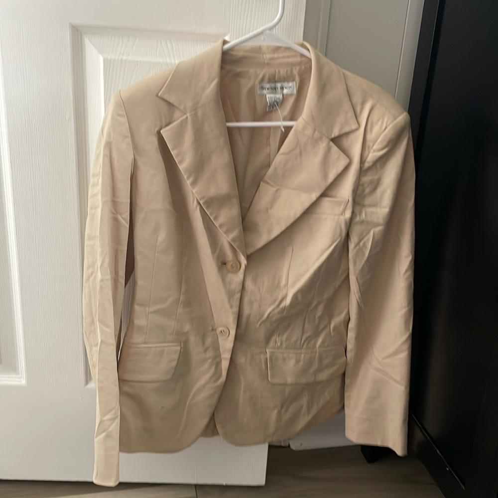 Light tan blazer